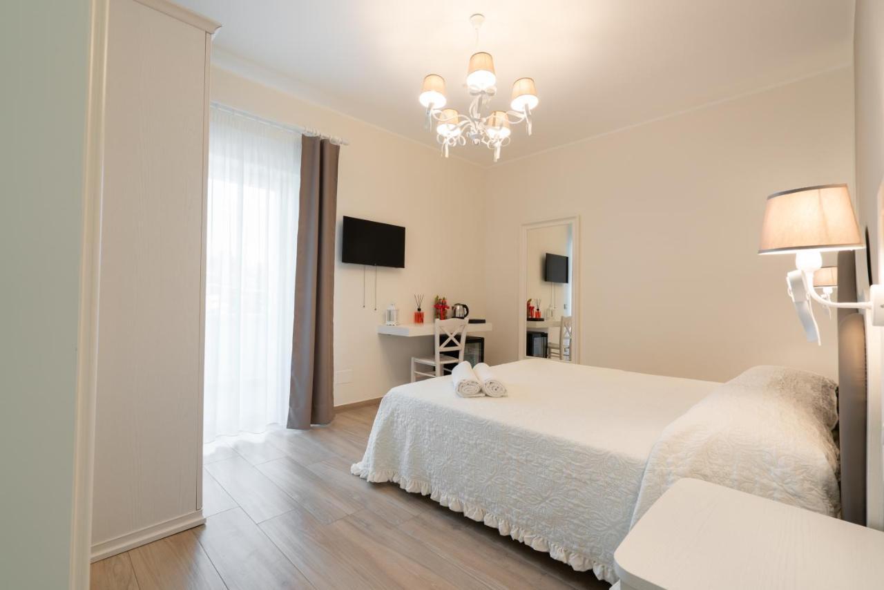 Essenza Bed and Breakfast Massafra Exteriör bild