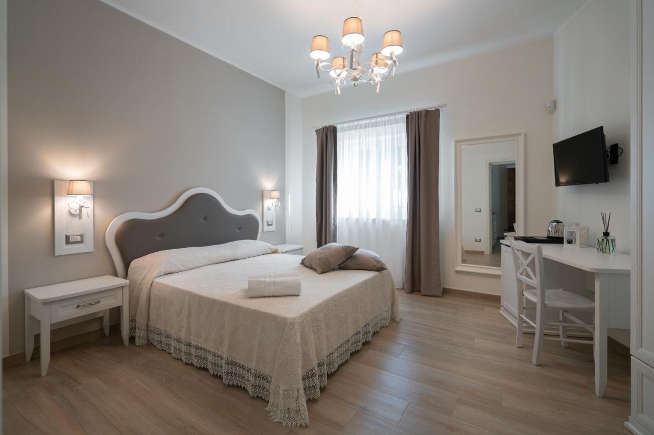 Essenza Bed and Breakfast Massafra Exteriör bild